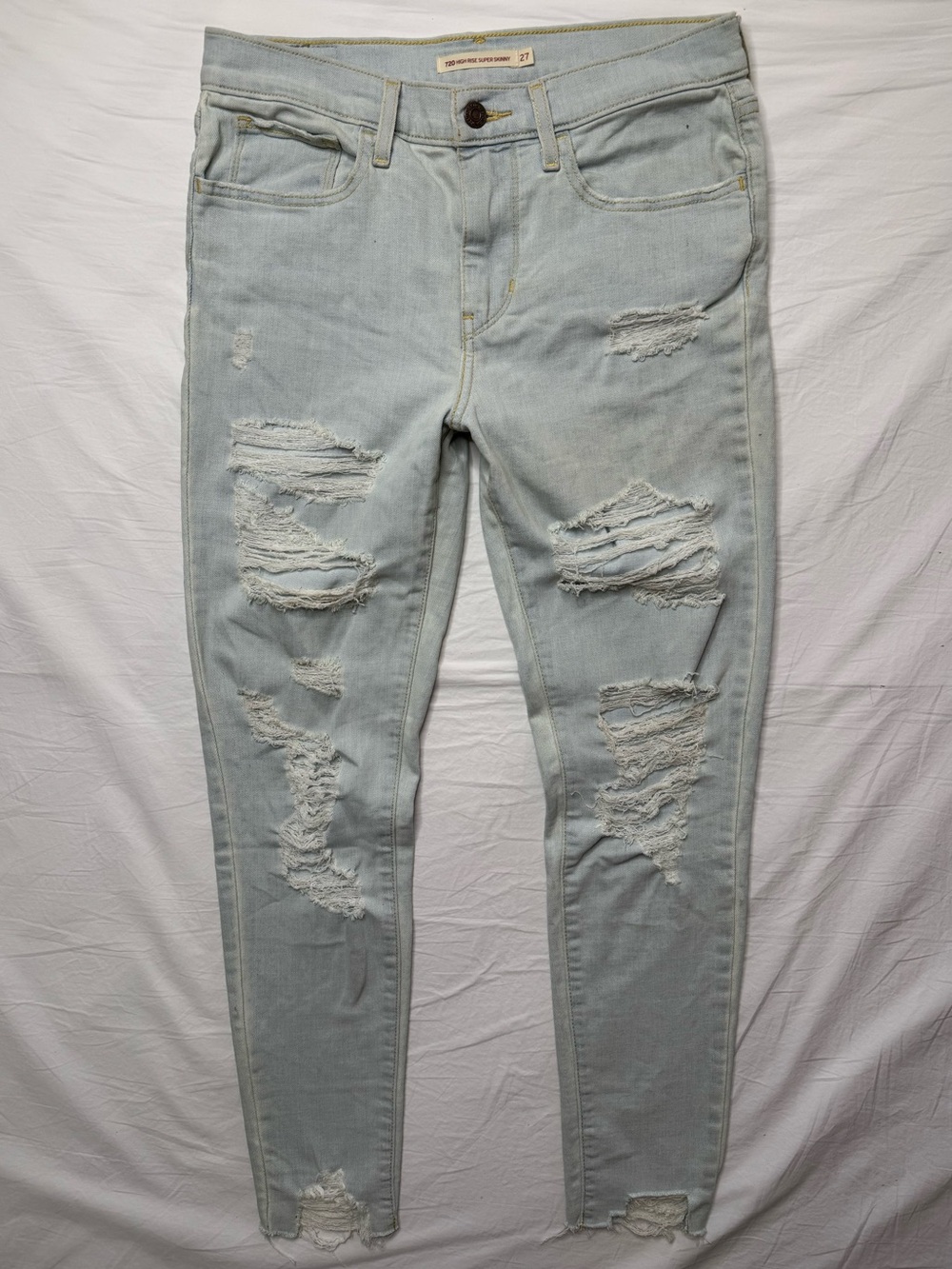 Levi's - Light Blue Distressed Women's Skinny Jeans